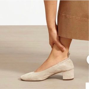 Everlane Day Heels - Natural Suede - Size 9.5 (Fits like 9)